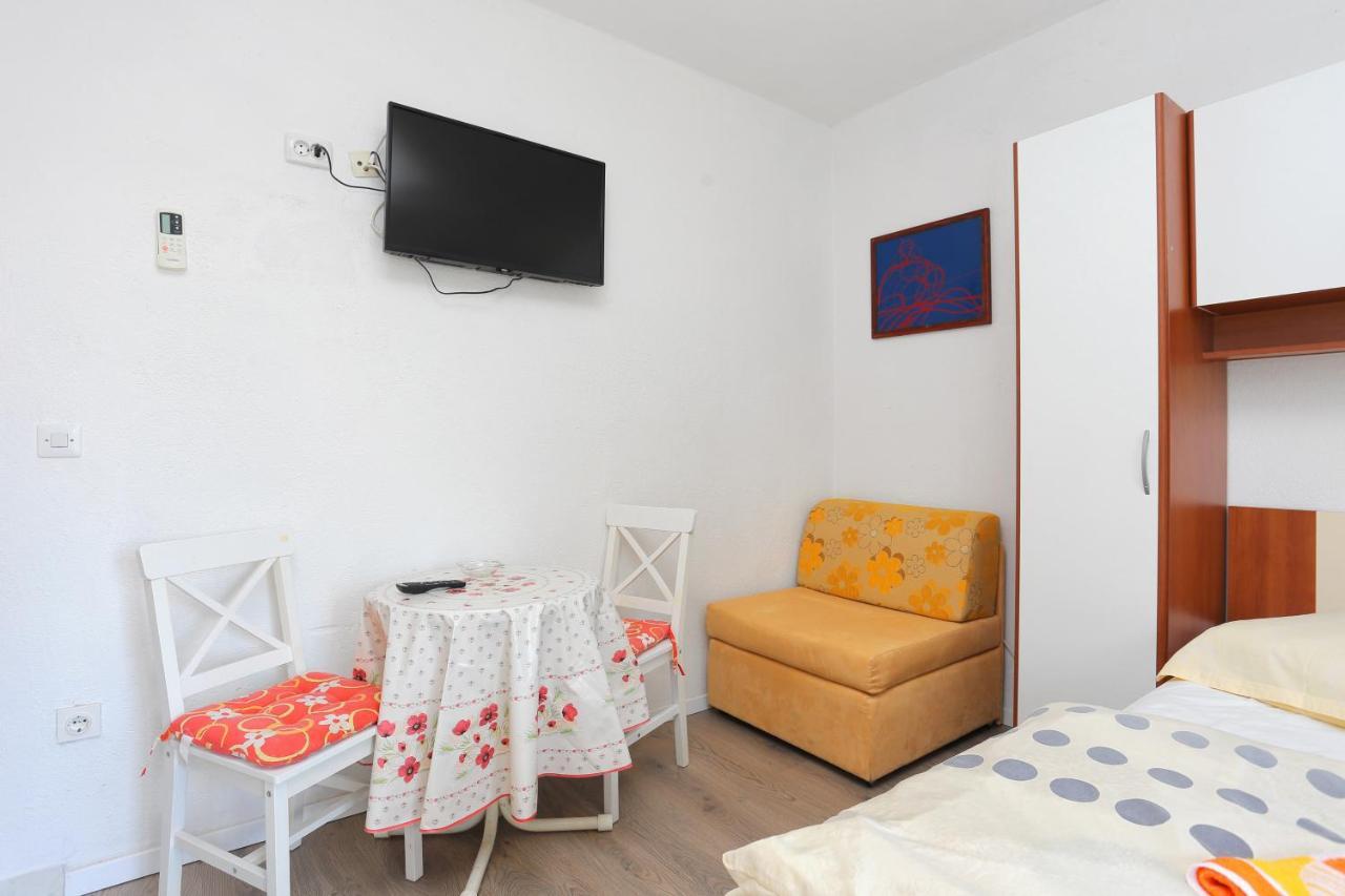 Apartments with a parking space Tucepi, Makarska - 6695 Zewnętrze zdjęcie