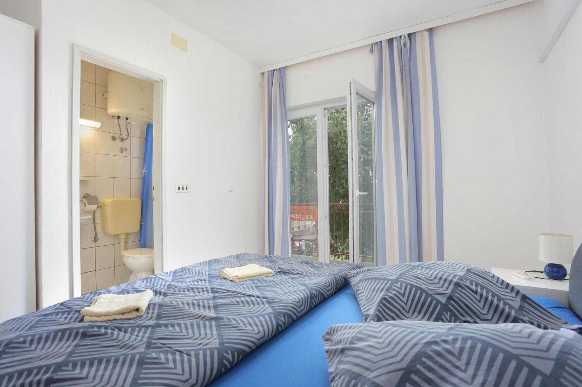 Apartments with a parking space Tucepi, Makarska - 6695 Pokój zdjęcie
